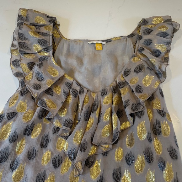 Fabulous Going Out Top - Picture 2 of 6